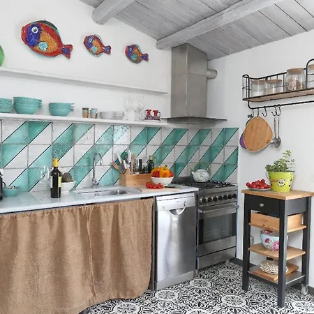 Ferienwohnung Fuer 6 Personen Ca 90 Qm In Cefalu, Sizilien Nordkueste Von Sizilien *