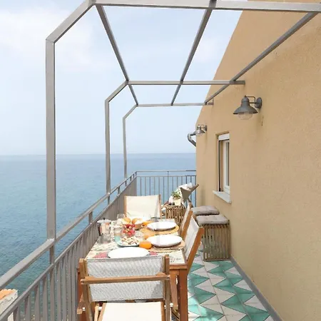 Ferienwohnung Fuer 6 Personen Ca 90 Qm In Cefalu, Sizilien Nordkueste Von Sizilien