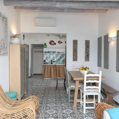 Ferienwohnung Fuer 6 Personen Ca 90 Qm In Cefalu, Sizilien Nordkueste Von Sizilien Apartment